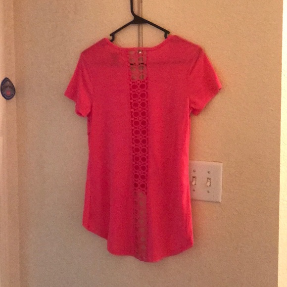 Awesome brand new sexy lace back Rue21 pink tee!! - Picture 4 of 7